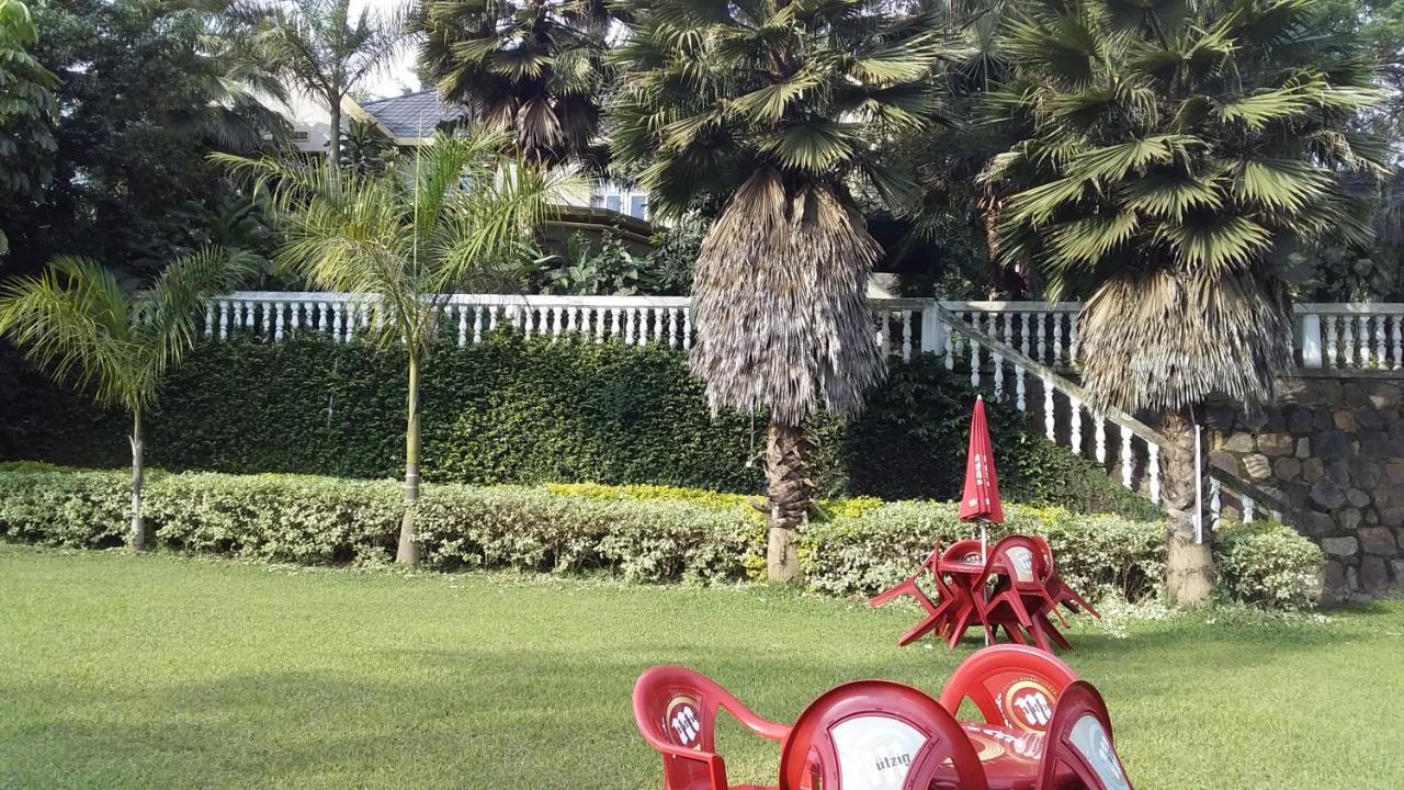 Random Park Hotel Kigali Exterior photo